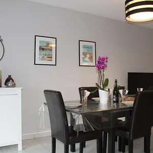  Appartement L'estran, 4 Kms Des Plages, Port, Gr 34 Et 2 H 15 Paris Lgv France